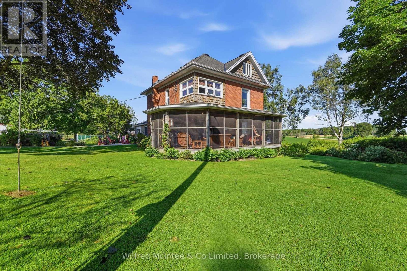 12 BISMARK STREET N