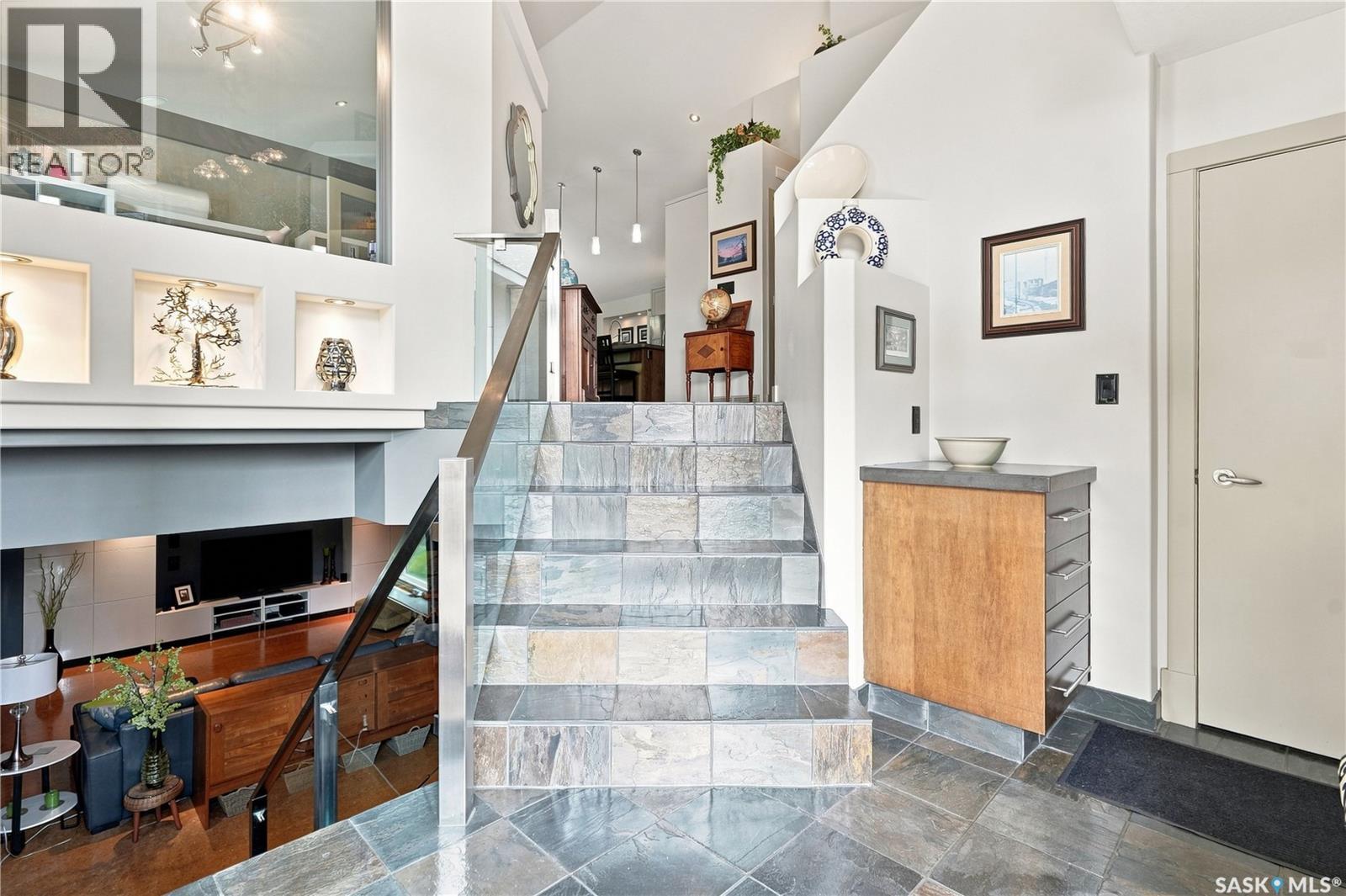 2786 Sunninghill CRESCENT