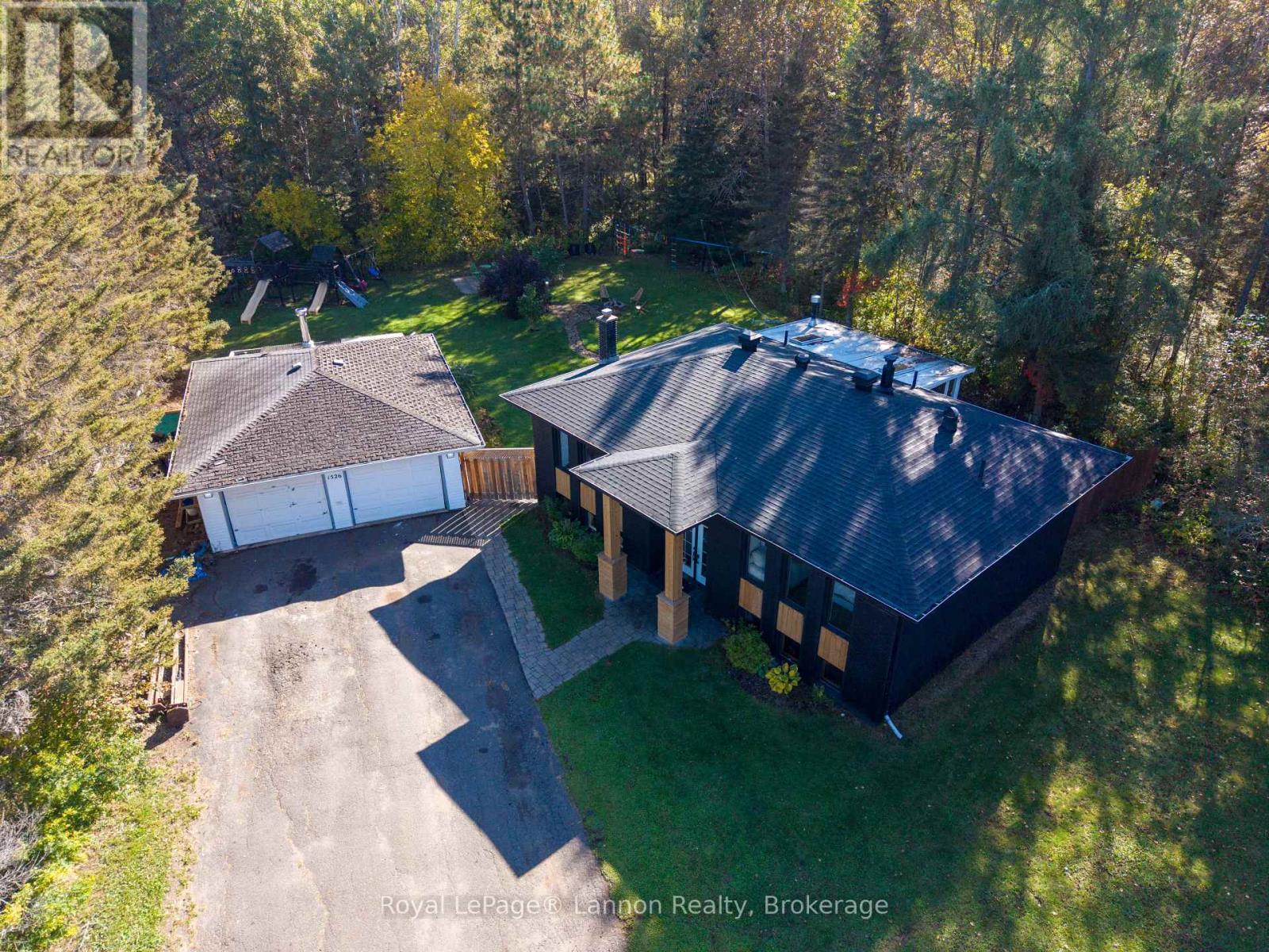 1526 MOUNTAIN ROAD