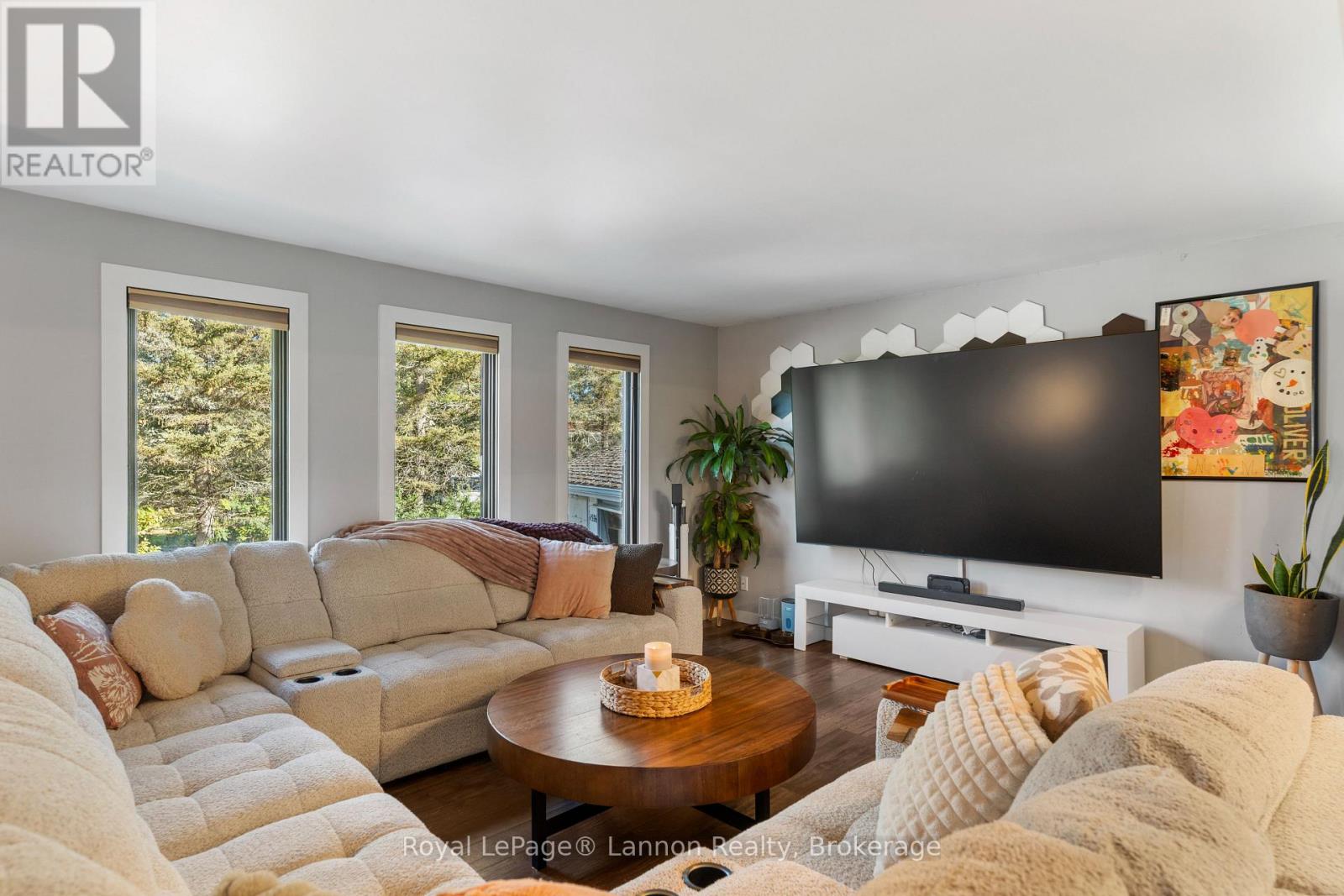 1526 MOUNTAIN ROAD