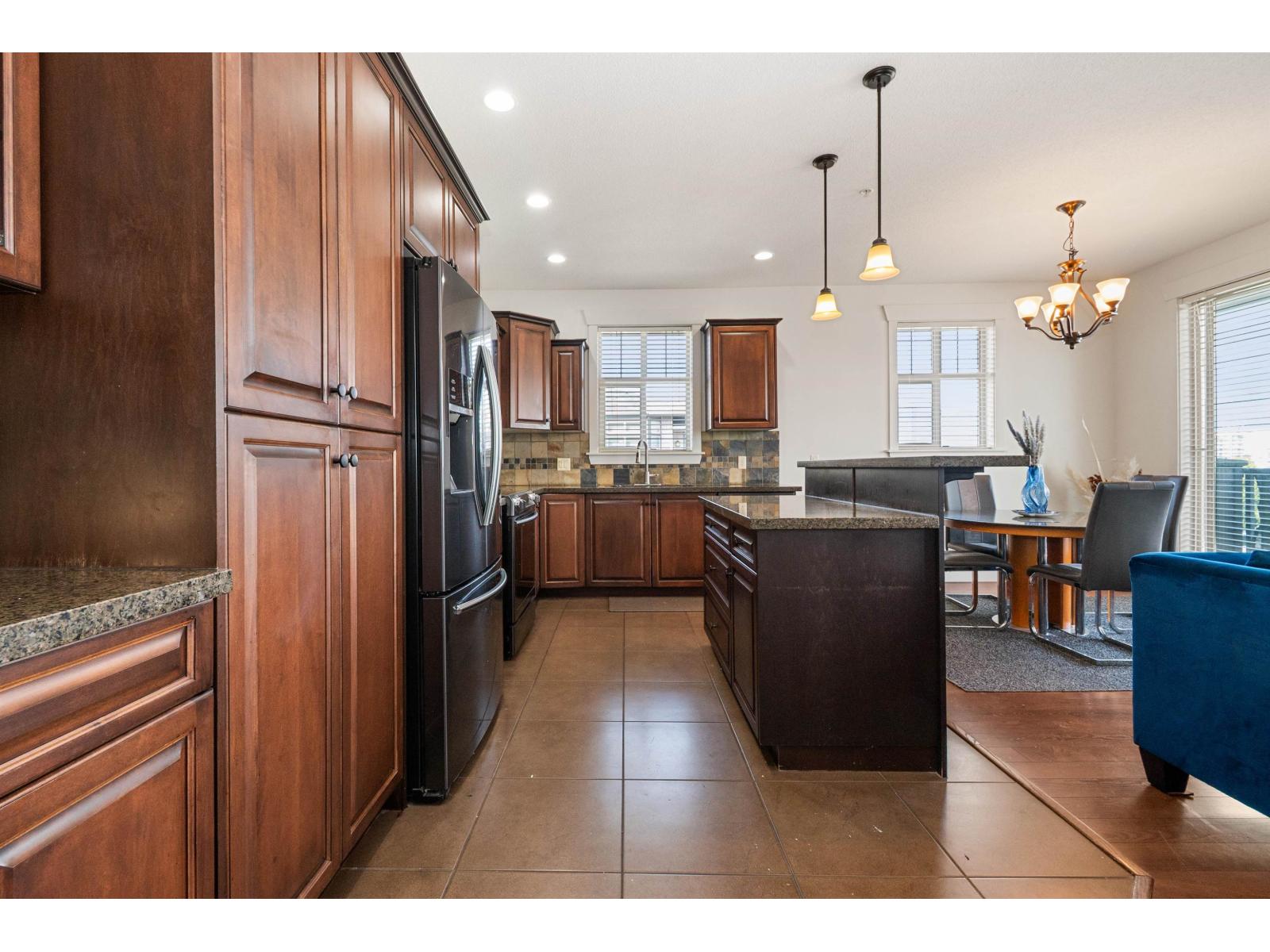 401 45893 CHESTERFIELD AVENUE, Chilliwack Downtown