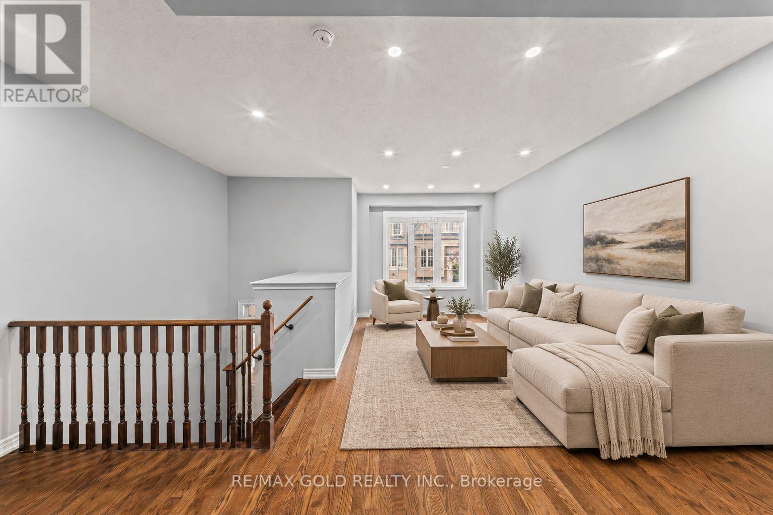 77 SEA DRIFTER CRESCENT