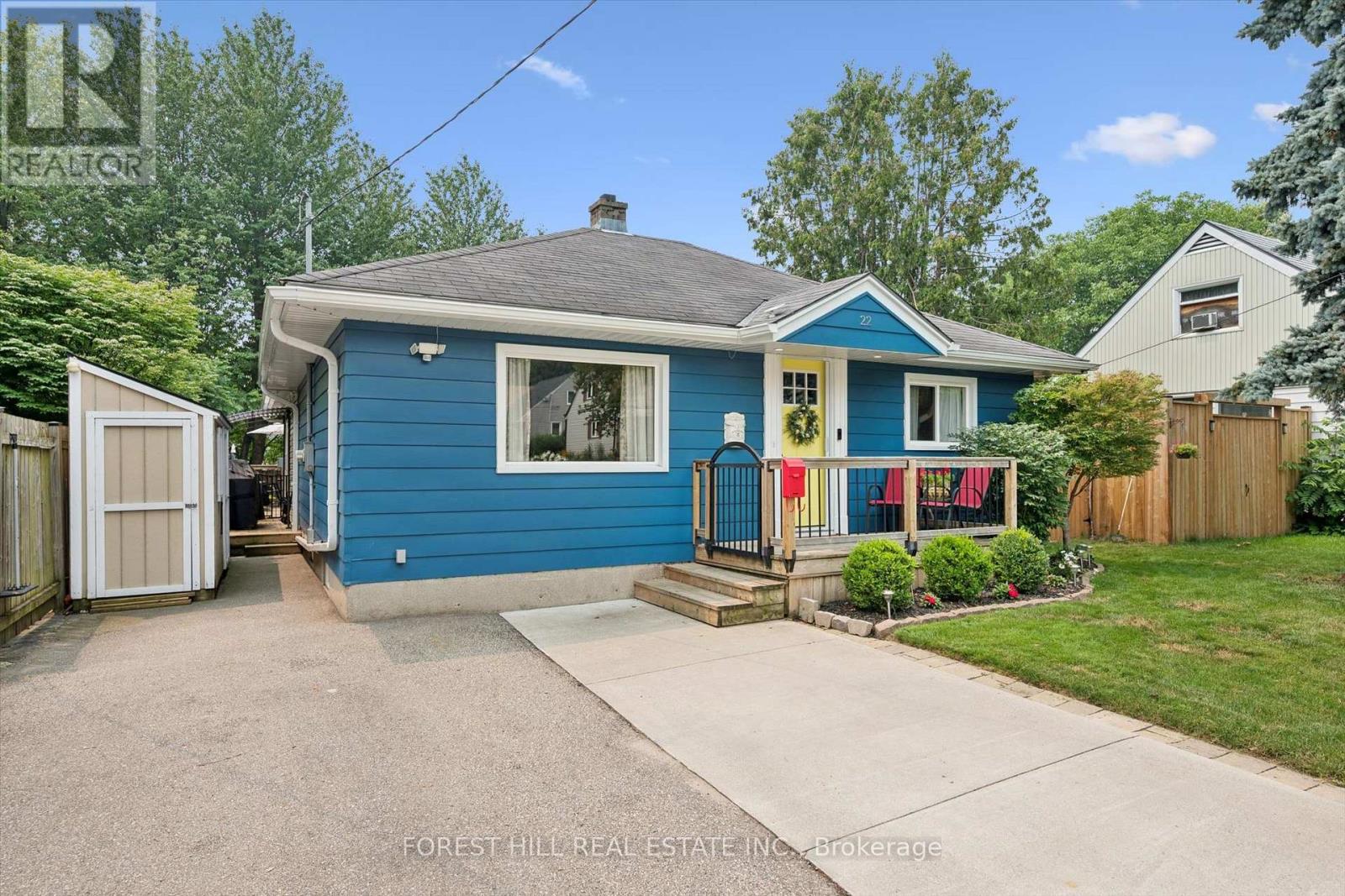 22 SLEEMAN AVENUE