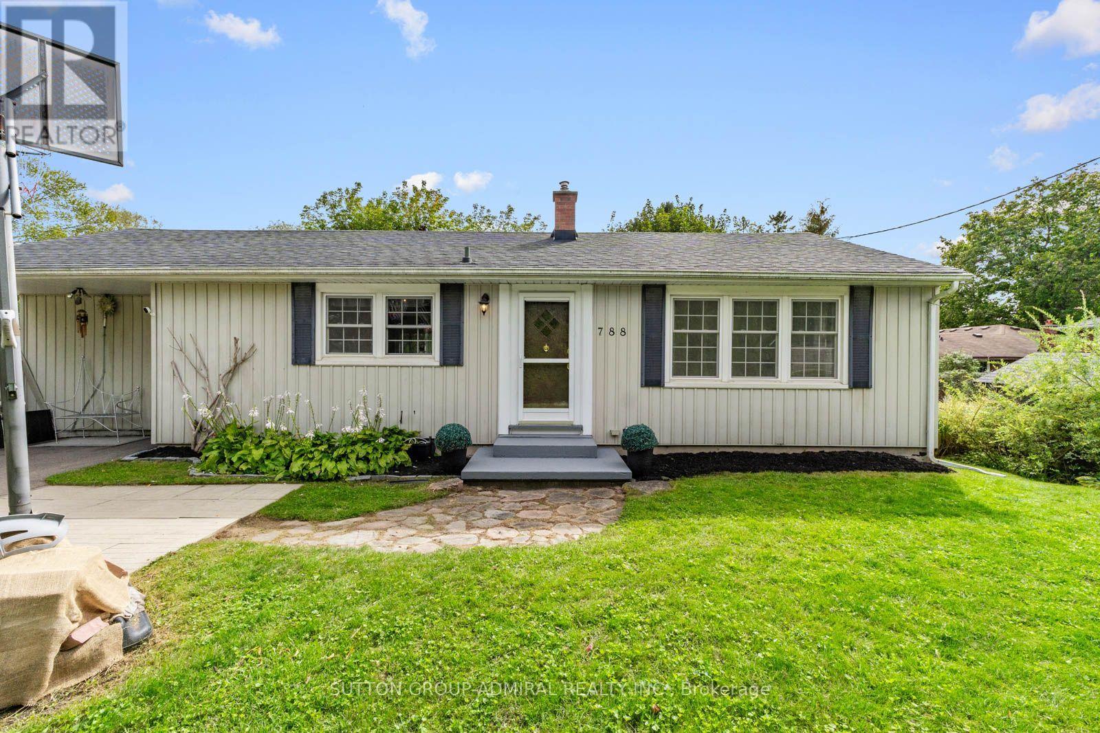 788 ALLAN AVENUE