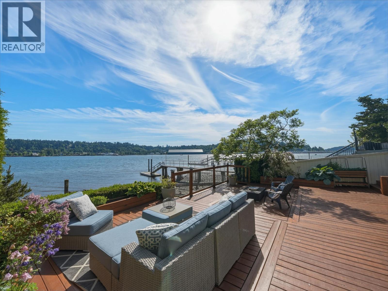 648 ALDERSIDE ROAD