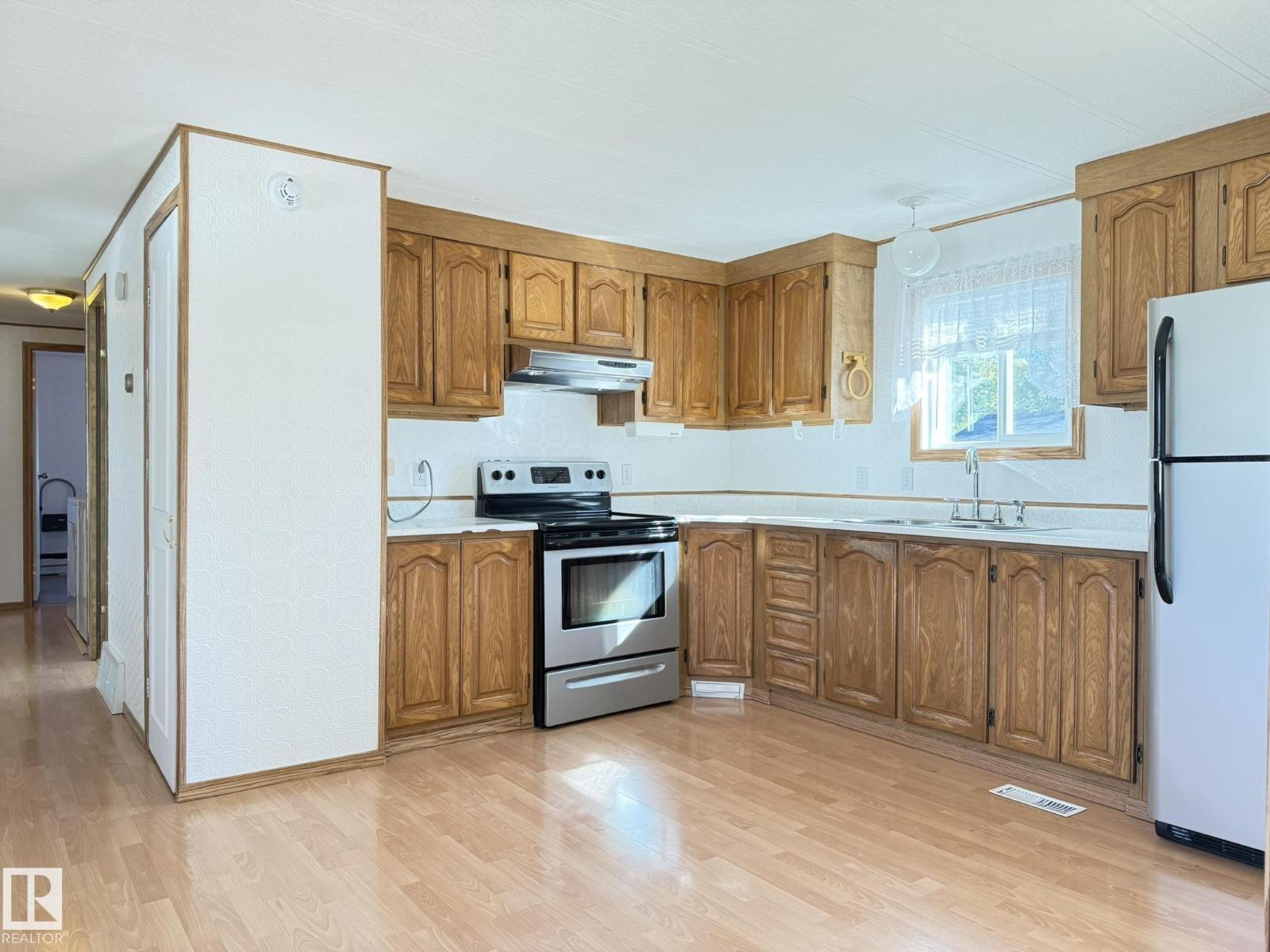 134 Willow DR