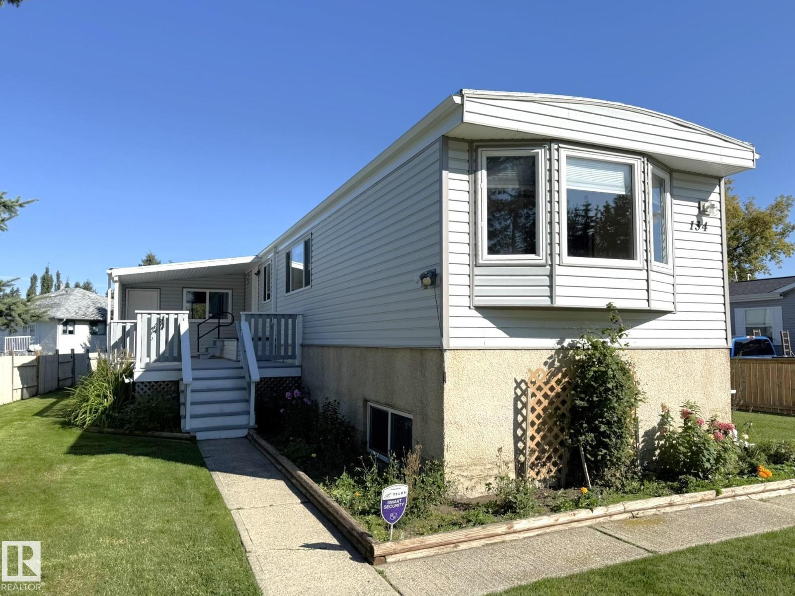 134 Willow DR
