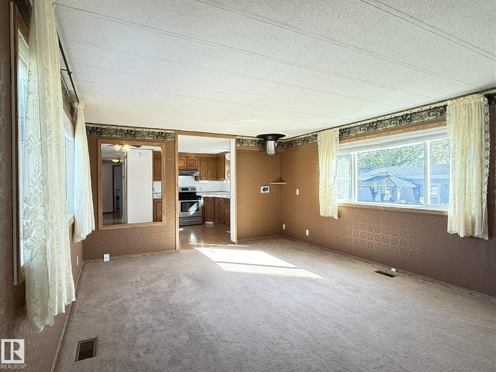 134 Willow DR