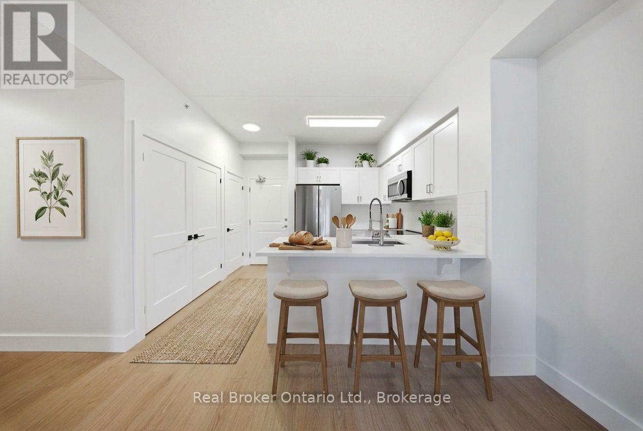 204 - 1083 GORDON STREET