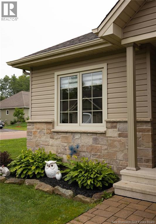 121 Boisee Crescent - Photo 3