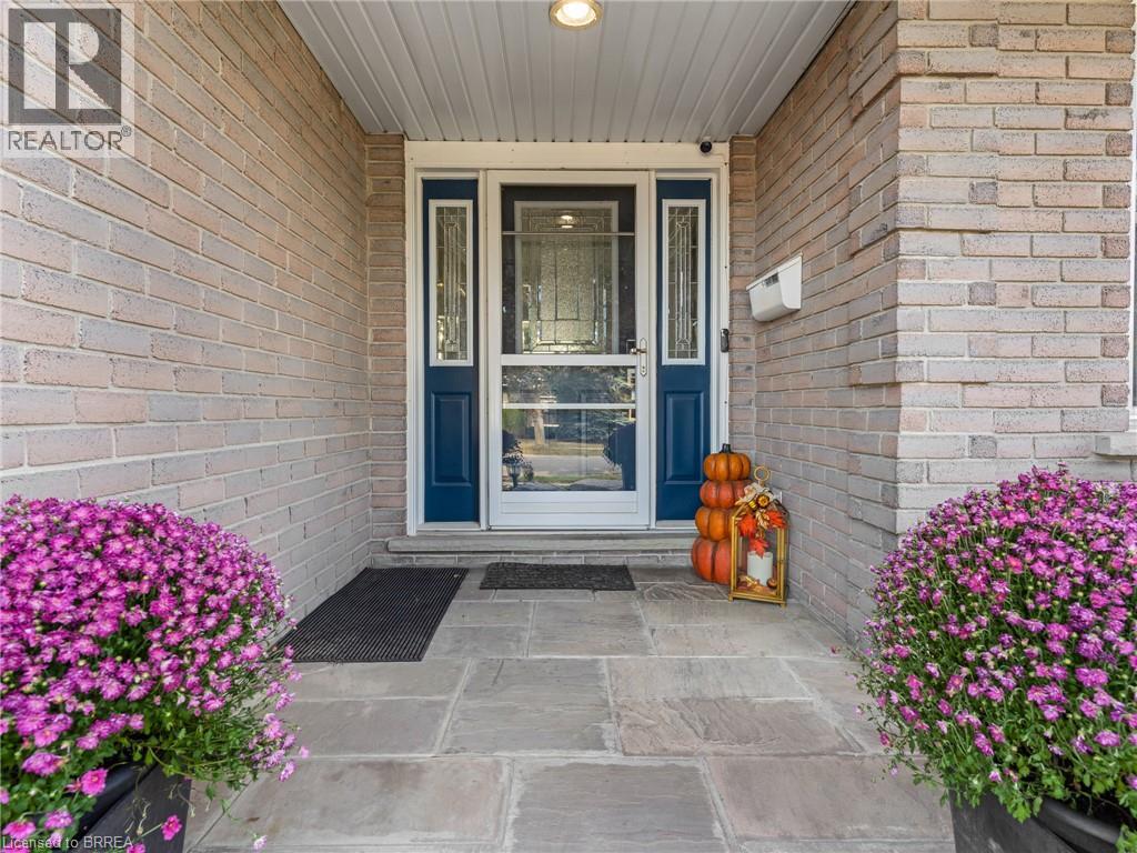 42 EMIDIO Crescent