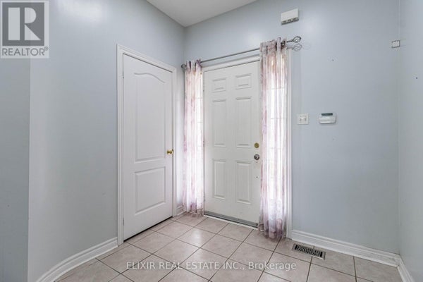 61 Bushmill Cir, Brampton (Fletcher'S Meadow), ON 4