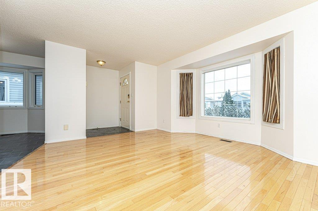 242 KIRKWOOD AV NW