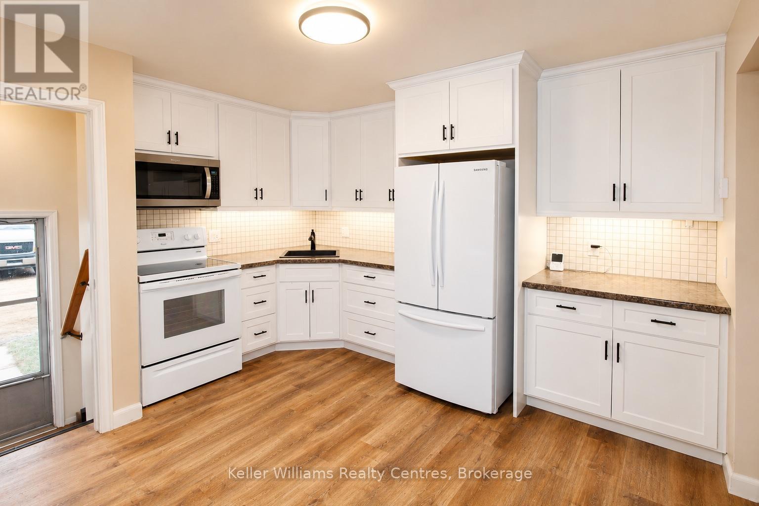 854 GREY ROAD 28