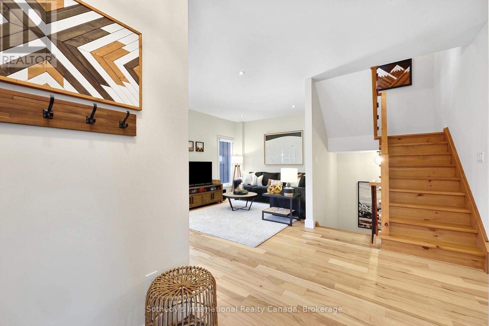 1 - 107 ALPINE SPRINGS COURT