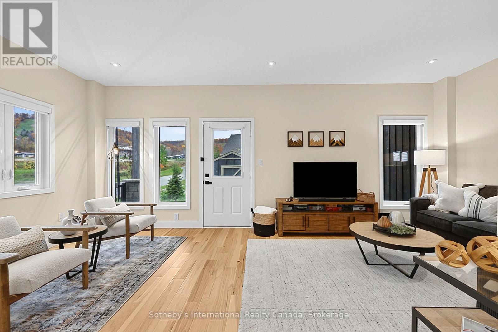 1 - 107 ALPINE SPRINGS COURT