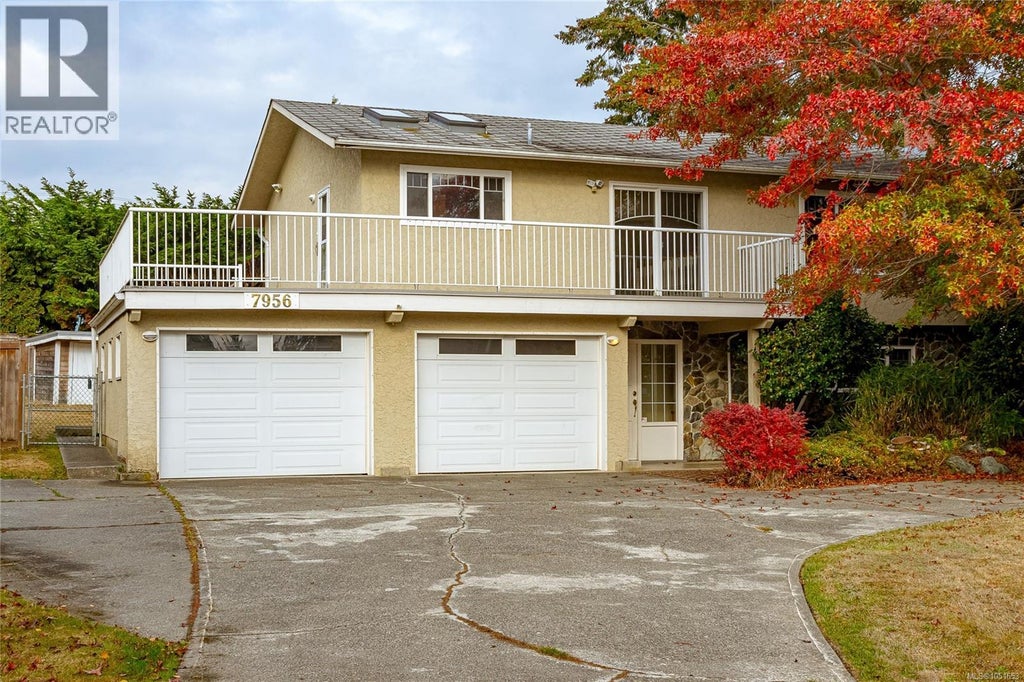 7956 ARTHUR DR, CENTRAL SAANICH, BC V8M 1V2 - Image 3758645196.jpeg?d=l
