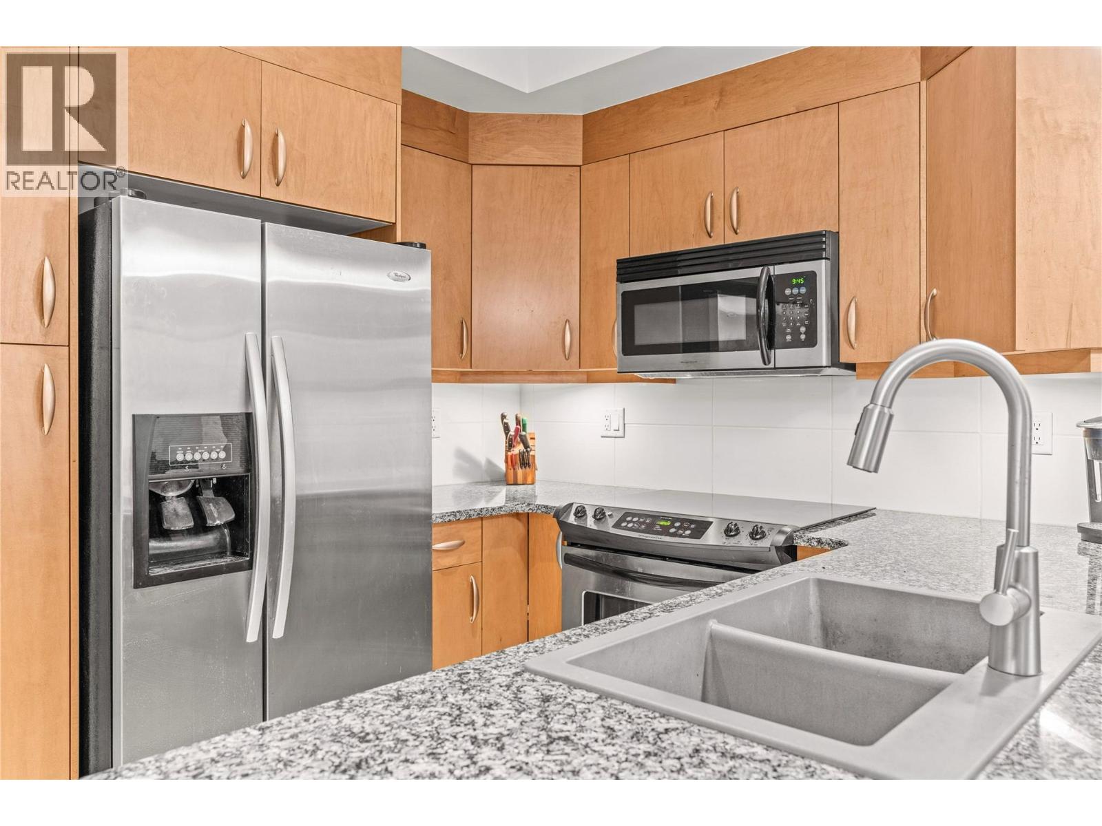 7343 Okanagan Landing Road Unit# 1112