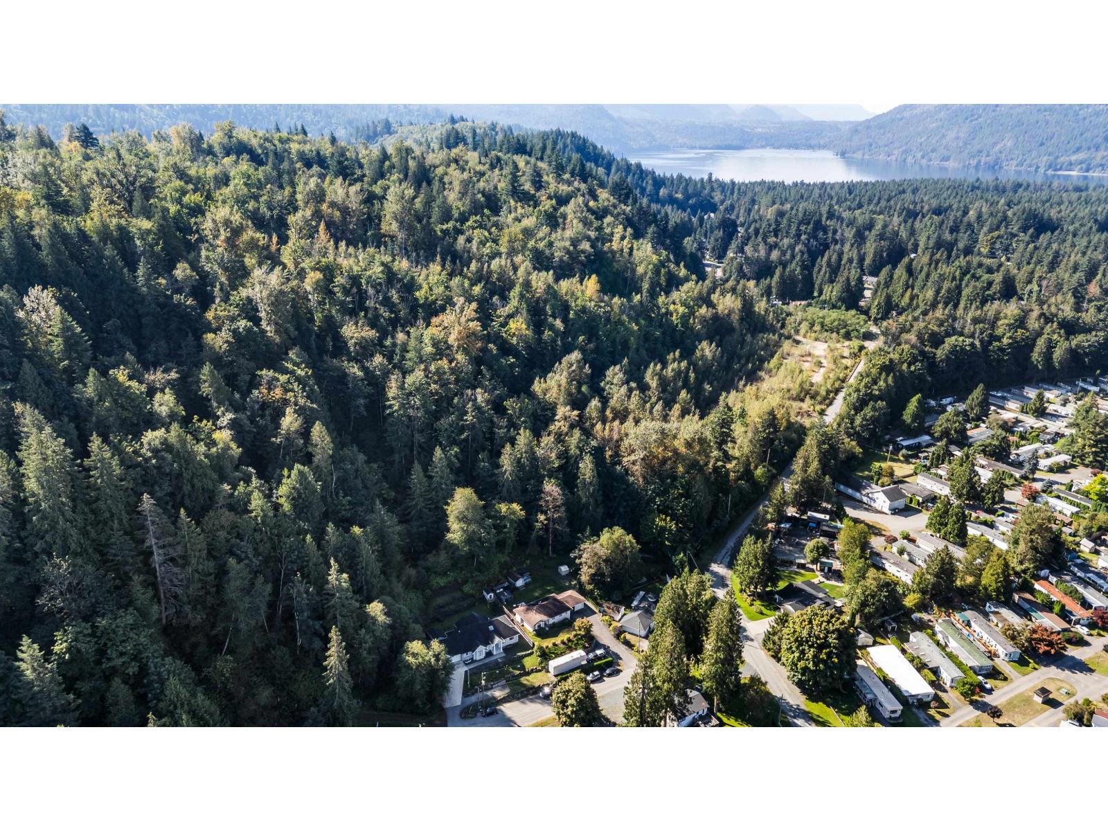 45942 SLEEPY HOLLOW ROAD, Cultus Lake East