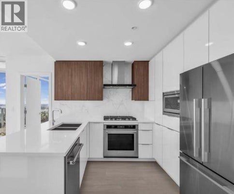 7769 Park Crescent, Burnaby, BC 2