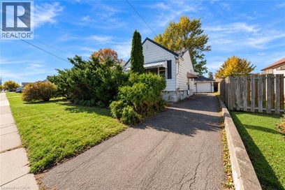 808 SOUTHWORTH Street S Welland ON L3B 2A4