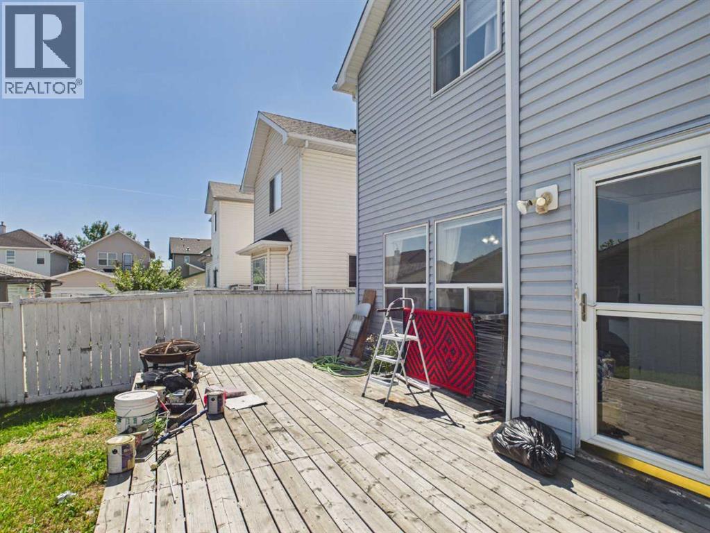 197 Tarington Close NE