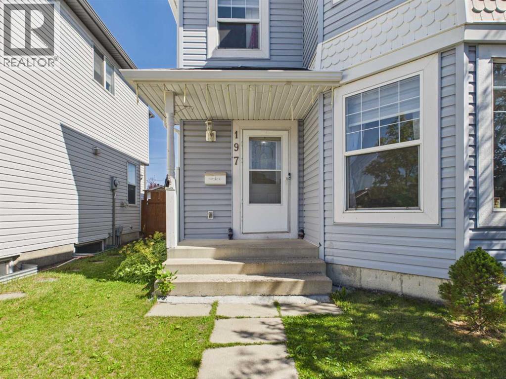 197 Tarington Close NE