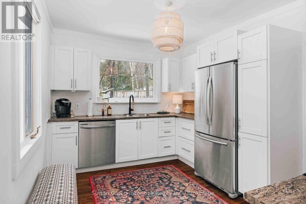1972 Limberlost Rd, Lake Of Bays (Sinclair), ON 2