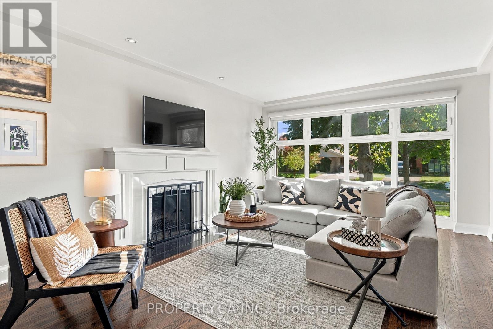 67 ROSSBURN DRIVE