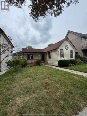 425 Chilver Rd, Windsor, ON 2
