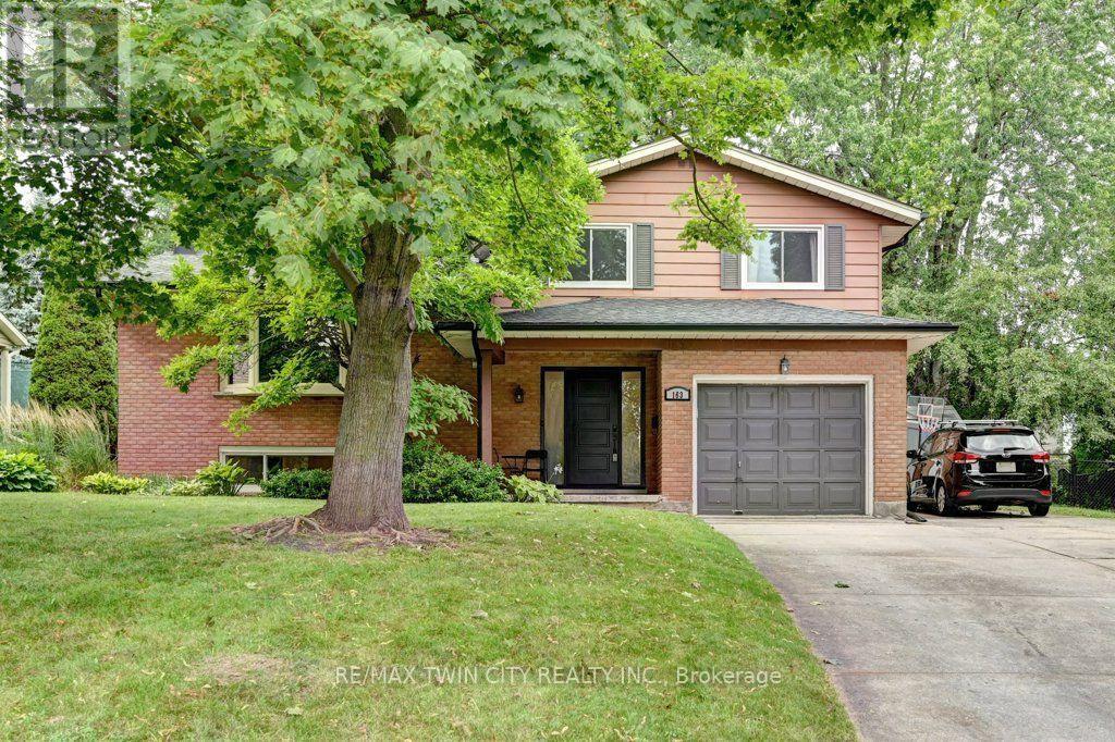 163 CHELFORD CRESCENT