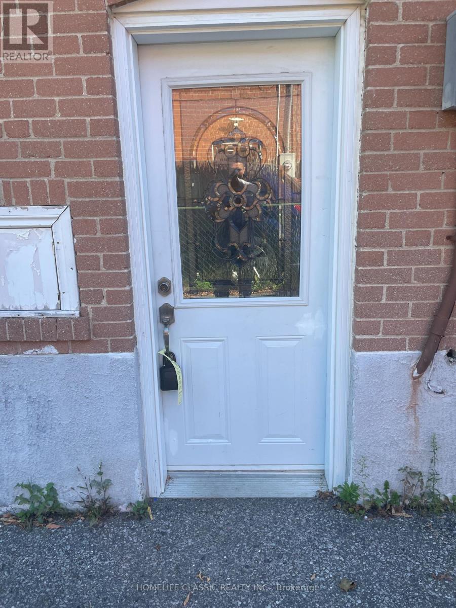 LOWER - 31 MADAWASKA AVENUE, TORONTO (NEWTONBROOK EAST), ON M2M 2R1 - Image 1970547189.jpeg?d=l