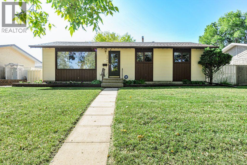 5805 43 AVENUE, CAMROSE, AB T4V 0A5 - Image 4117263636.jpeg?d=l