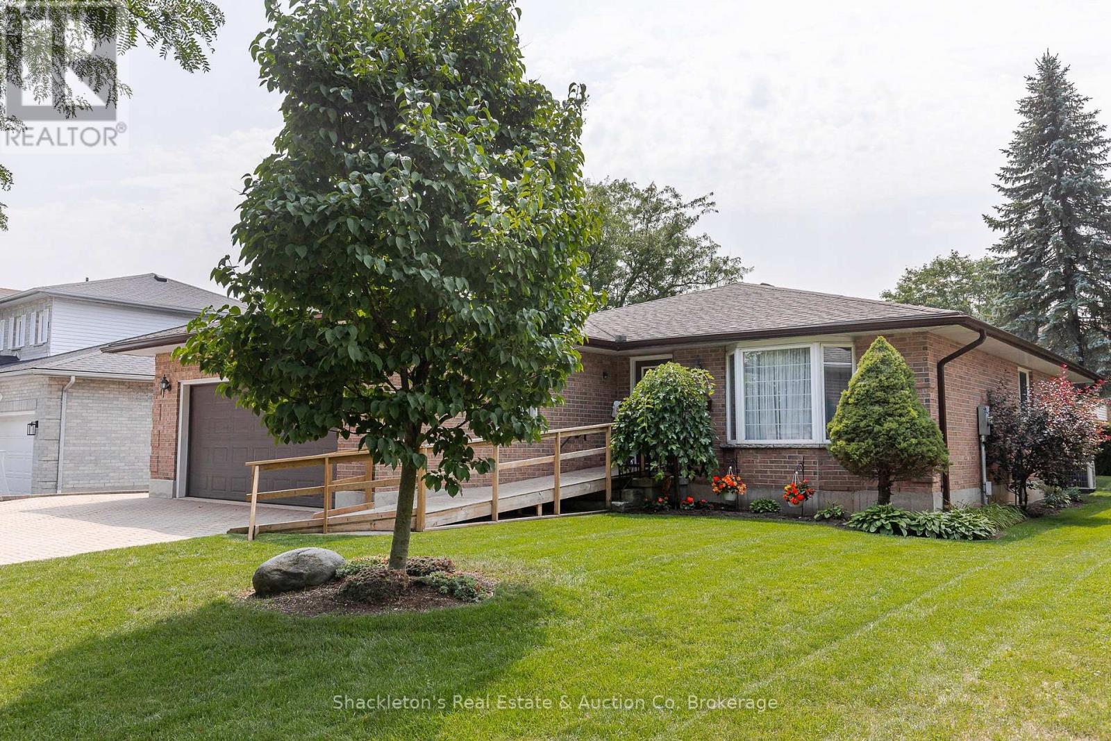 229 BRIARHILL DRIVE