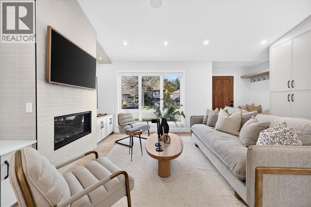 60 Governor Drive SW