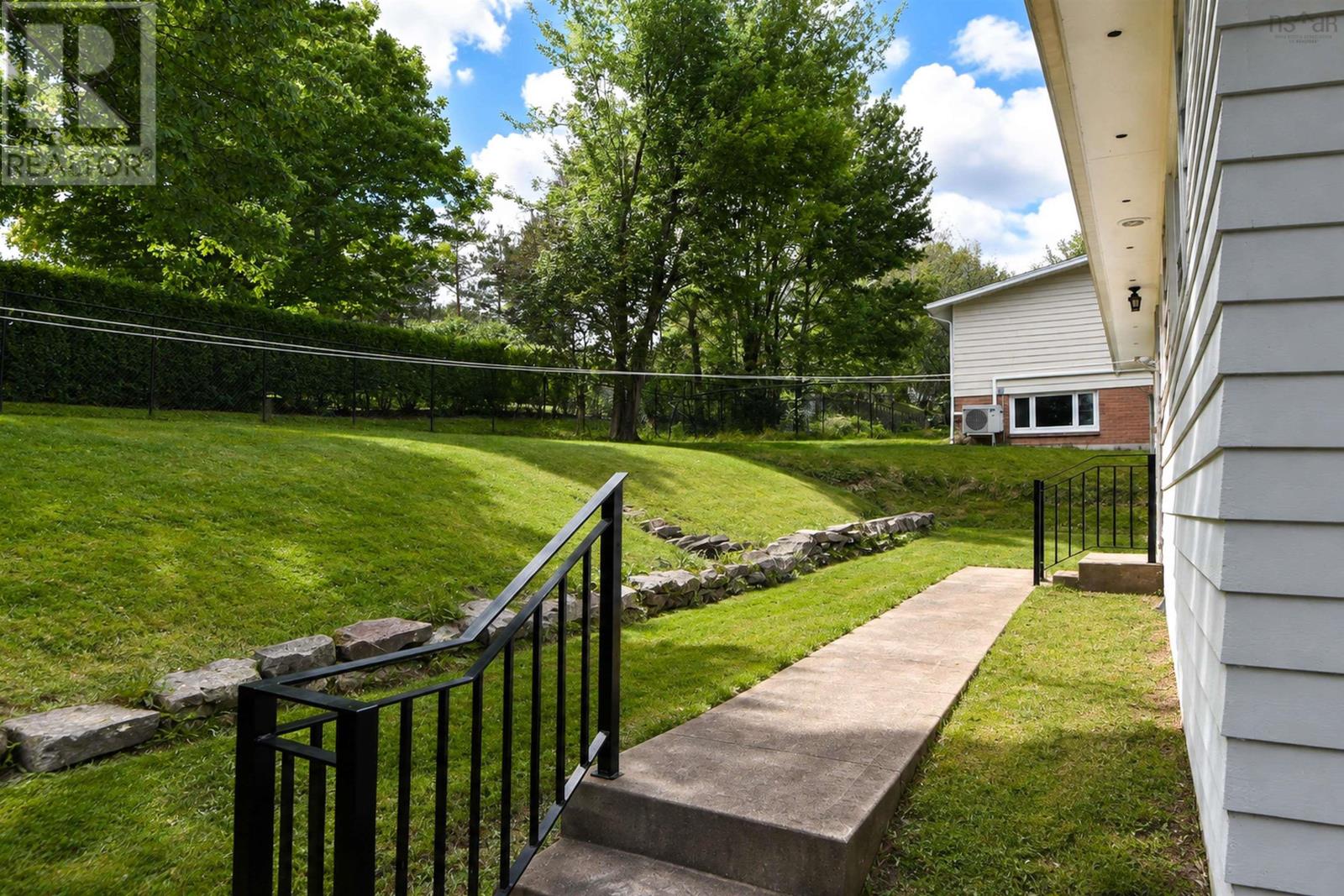 135 Chelsea Court