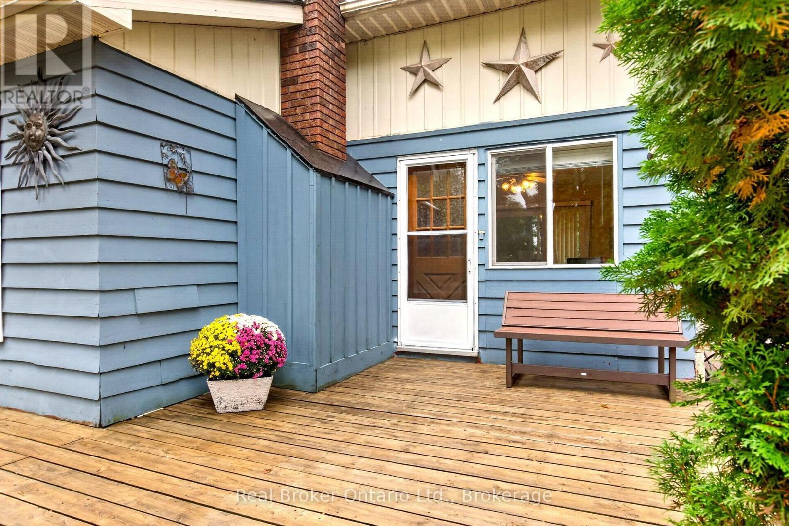 16 FREDRICK AVENUE