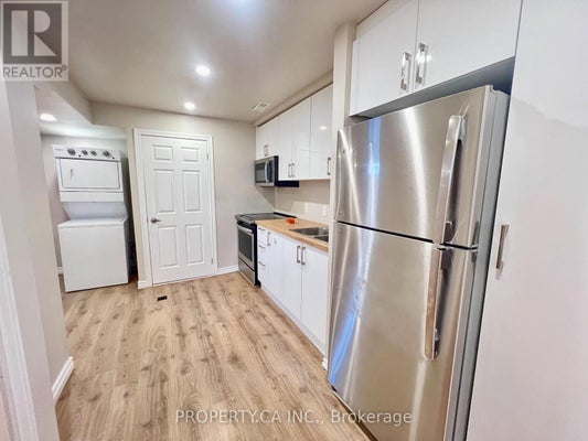 205 Talbot Cres, Newmarket (Central Newmarket), ON 4