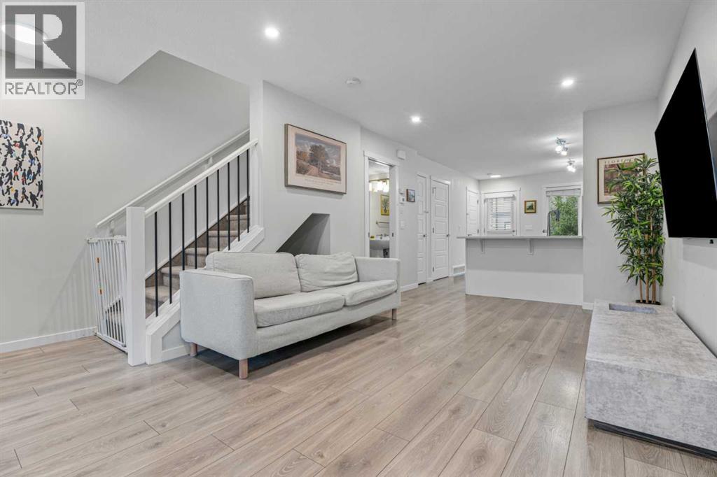 110, 338 Seton Circle SE