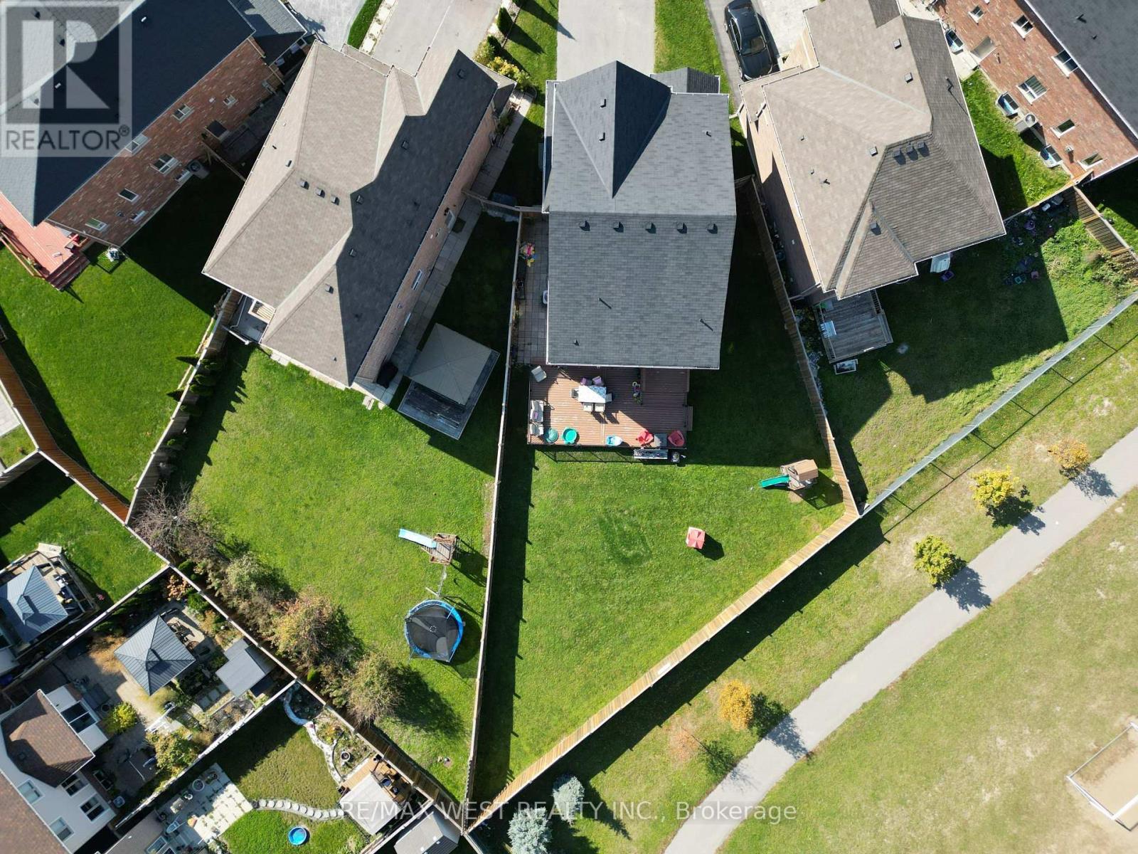 252 PIMLICO DRIVE