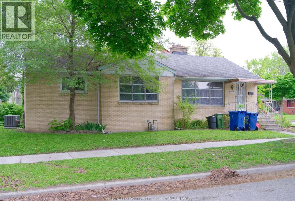 3006 Alexander Ave