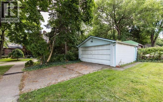 3006 Alexander Ave