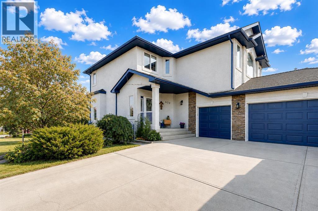 402 Fairways Mews NW