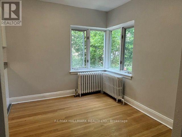 202 - 111 ORIOLE PARKWAY
