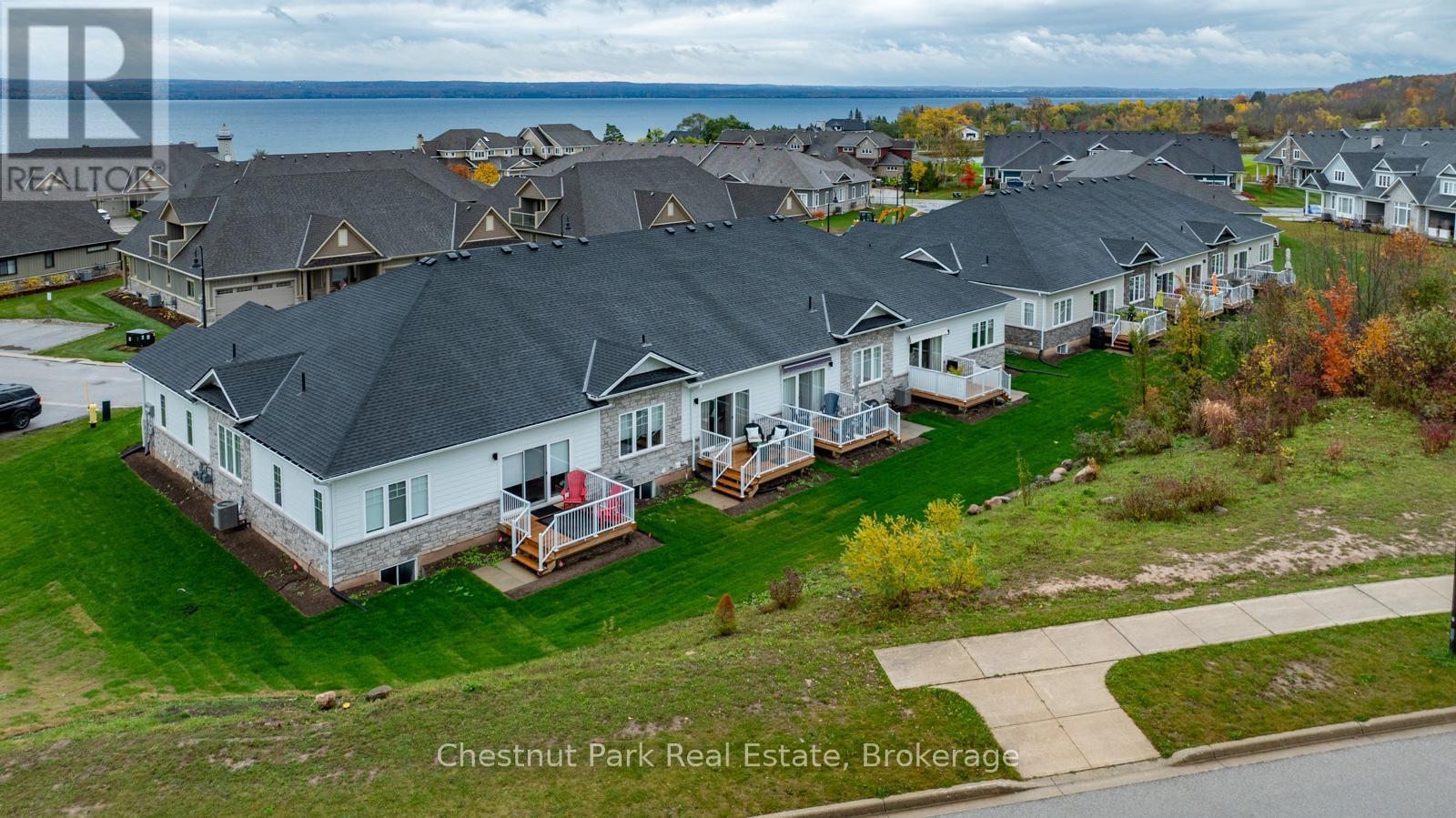 161 HAWTHORN CRESCENT
