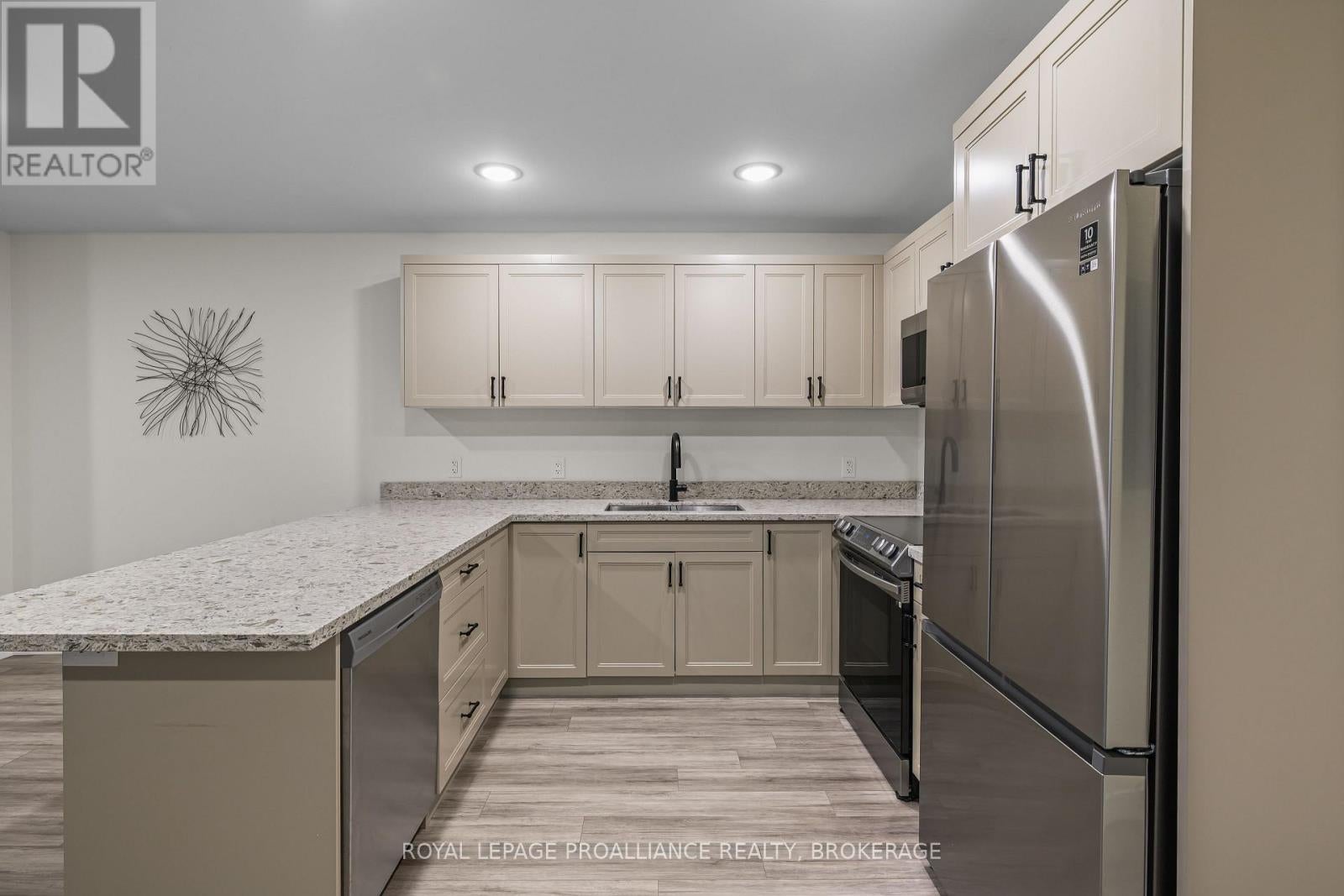105 - 809 DEVELOPMENT DRIVE