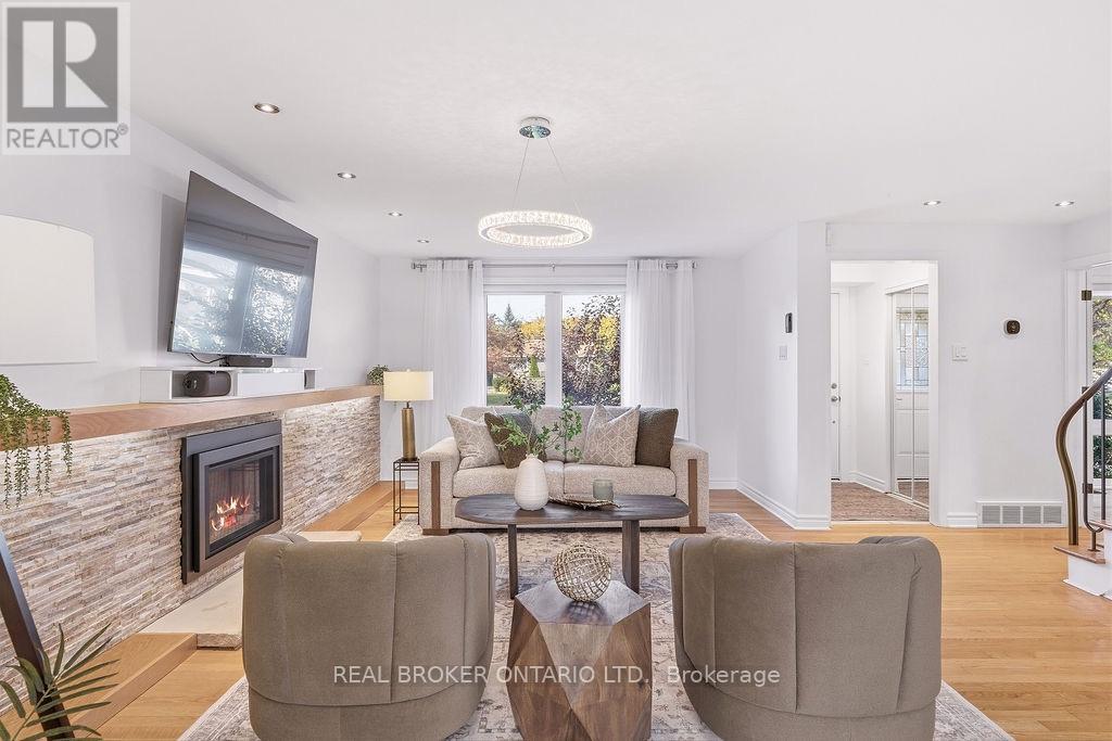 101 QUEENSLINE DRIVE