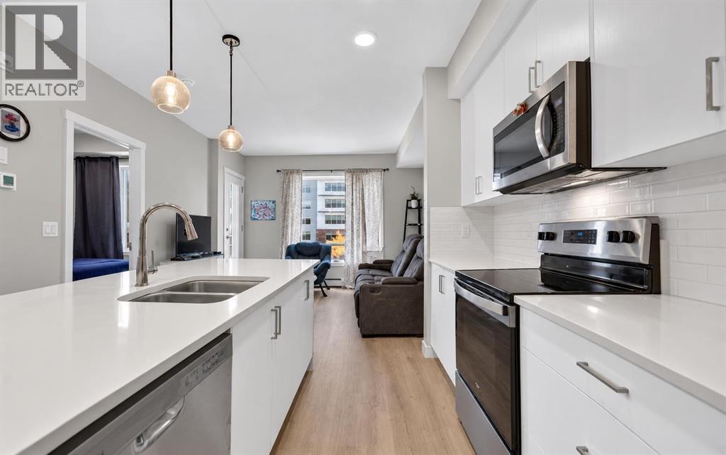 206, 700 Shawnee Square SW