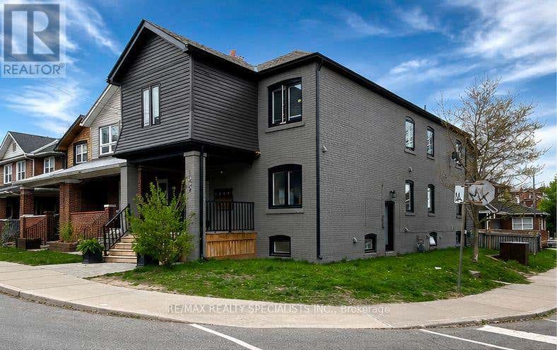 1659 GERRARD STREET E, TORONTO (WOODBINE CORRIDOR), ON M4L 2A9 - Image 4150308370.jpeg?d=l
