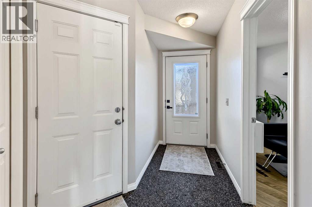 224 Hillvale Crescent